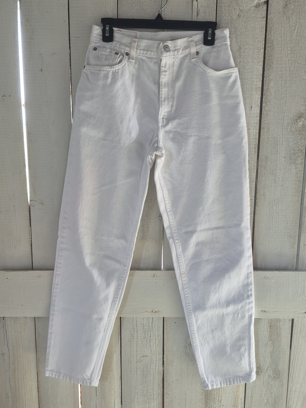 Levi's Women's High-Rise White Straight Jeans